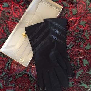 Stylizer Black Gloves